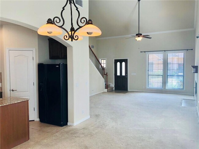 Foto del edificio - 4204 Wild Iris Ln