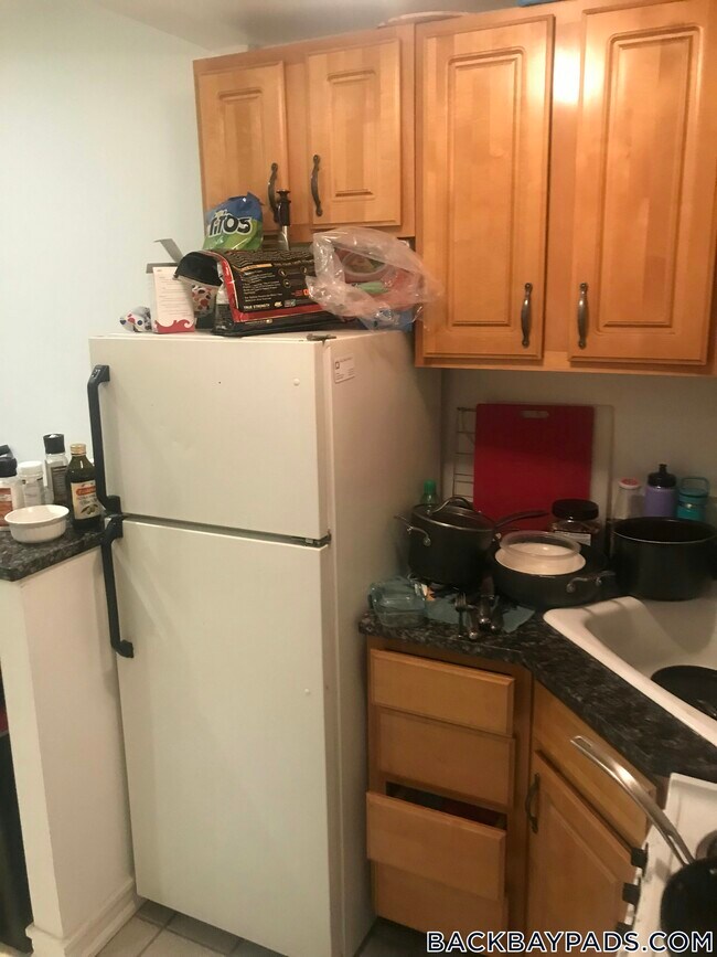 Foto del edificio - 379 Commonwealth Ave