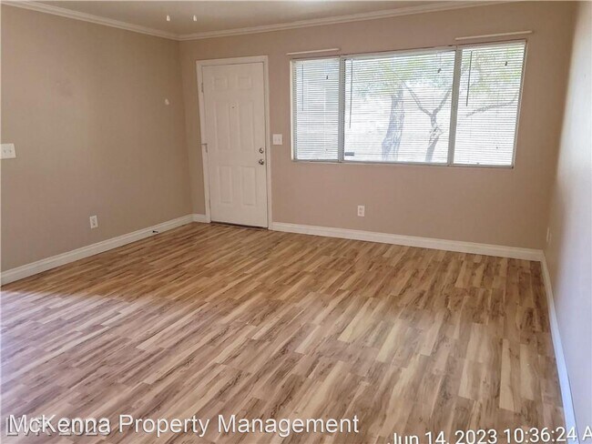 Foto del edificio - 1 br, 1 bath House - 639 Anne Lane #3C