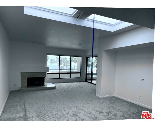 Building Photo - 110 Ocean Park Blvd