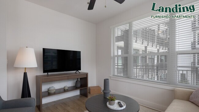 Foto del edificio - 3730 Midtown Dr