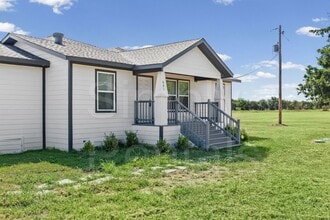 Building Photo - 401 Mcilrath Rd