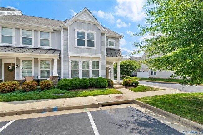 Building Photo - 8018 Rutland Village Dr