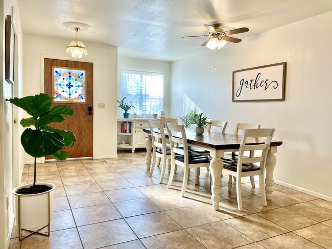 Foto del edificio - 1706 Trevino Ct