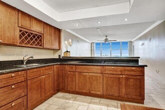 Building Photo - 1301 NE Miami Gardens Dr