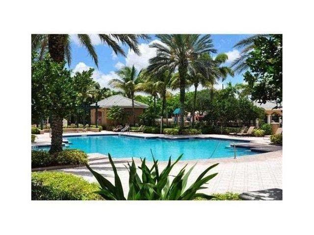 Foto del edificio - 11242 NW 71st Ct