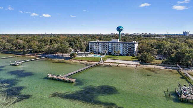 Foto del edificio - 151 Calhoun Ave