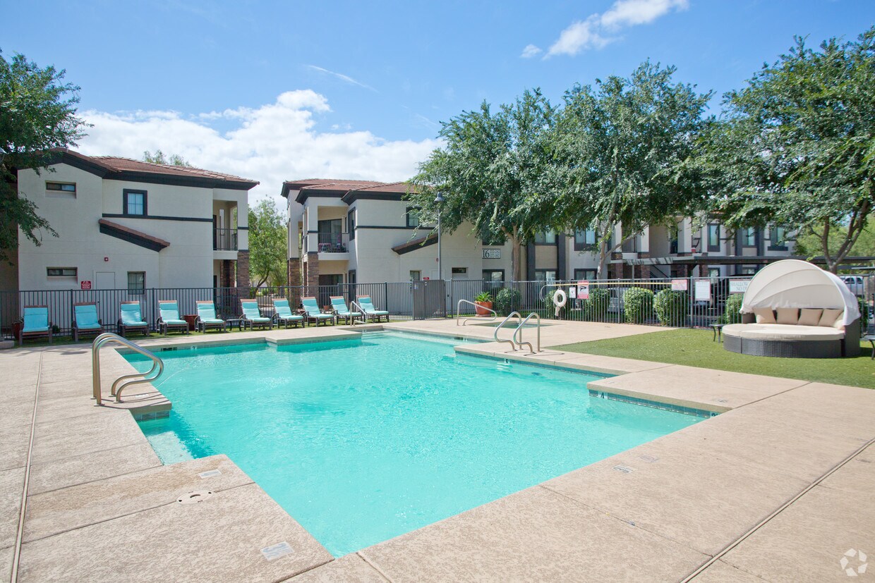 Town Center Apartments in Queen Creek, AZ