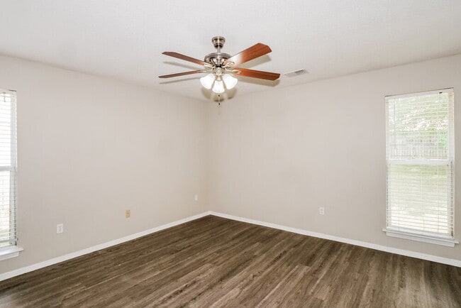 Building Photo - 9104 Preakness Dr