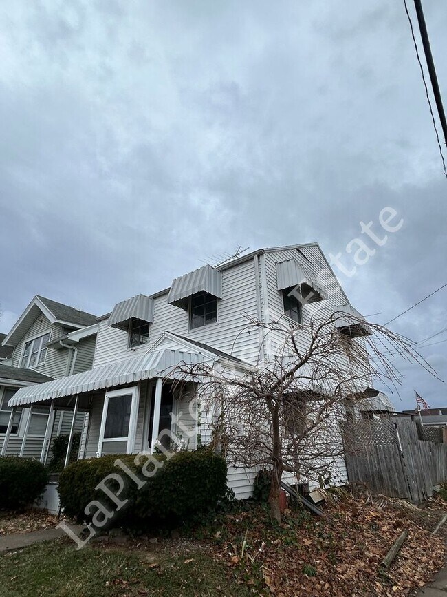 Foto del edificio - 1421 N Ravine Pkwy