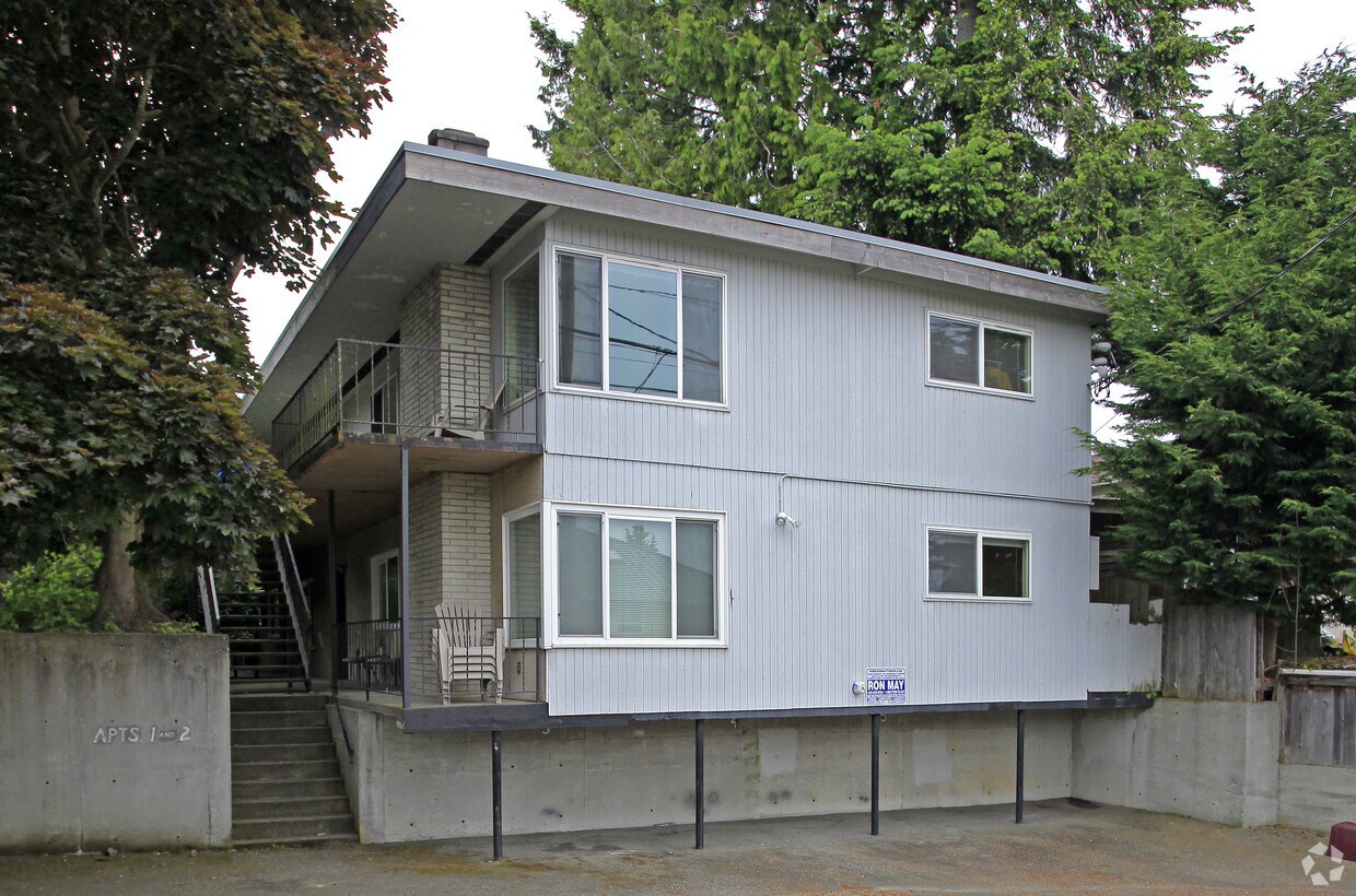 Building Photo - Hoyt