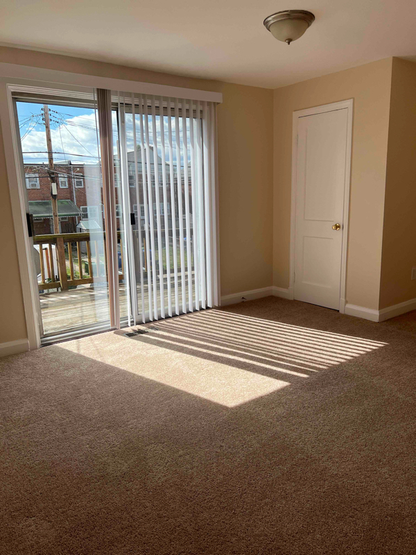 Foto principal - 4743 Chatford Ave