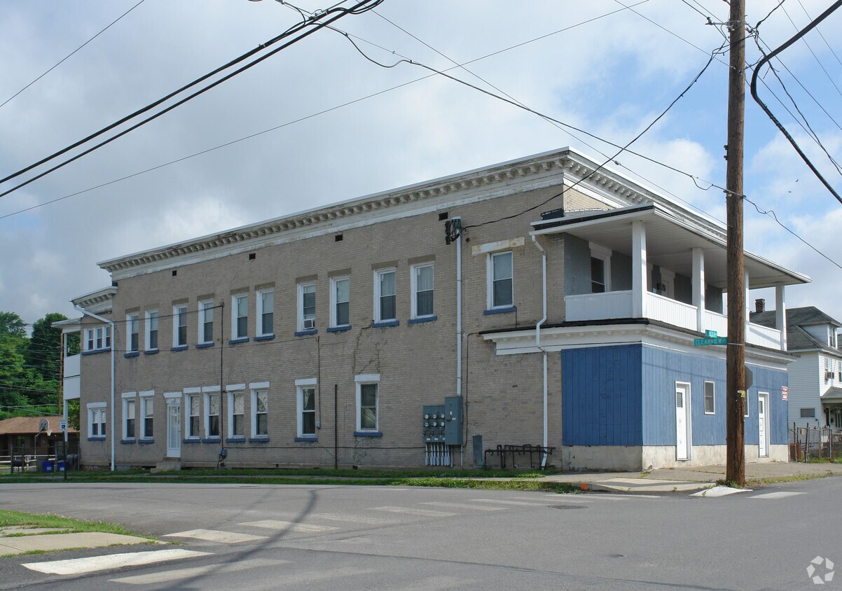 Primary Photo - 1517 N Lincoln Ave