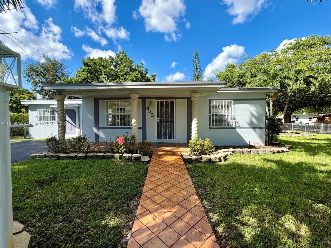 Primary Photo - 425 Opa-Locka Blvd