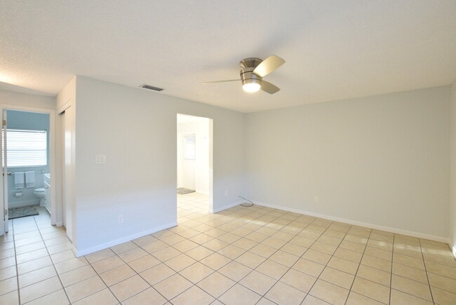 Building Photo - 1102 Elmwood St