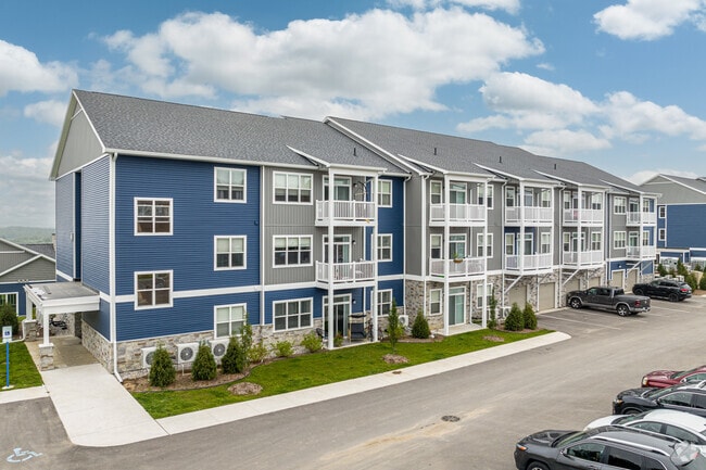 Building Photo - Bayview of Traverse City