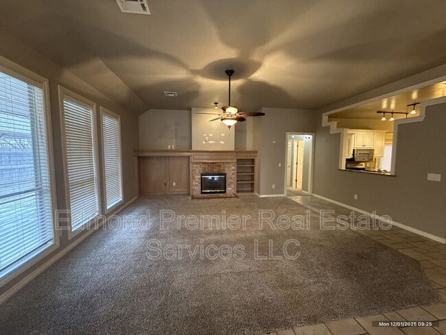 Foto del edificio - 14001 Arapaho Rd