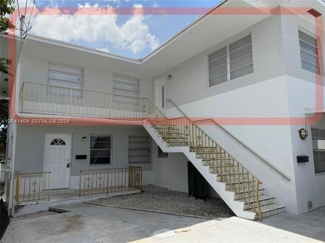 Photo - 913 NW 22nd Pl # 913, Miami, FL 33125 House
