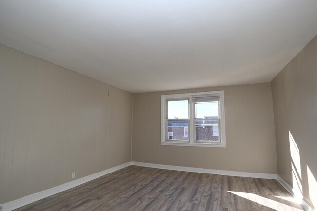 Building Photo - 6339 Carnation St