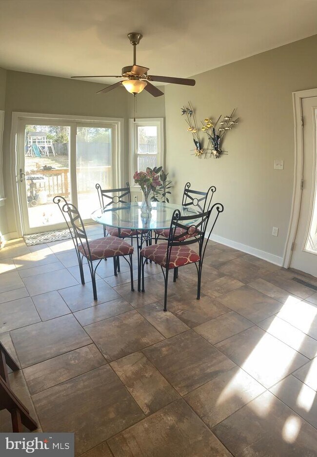 Building Photo - 13360 Rousby Hall Rd