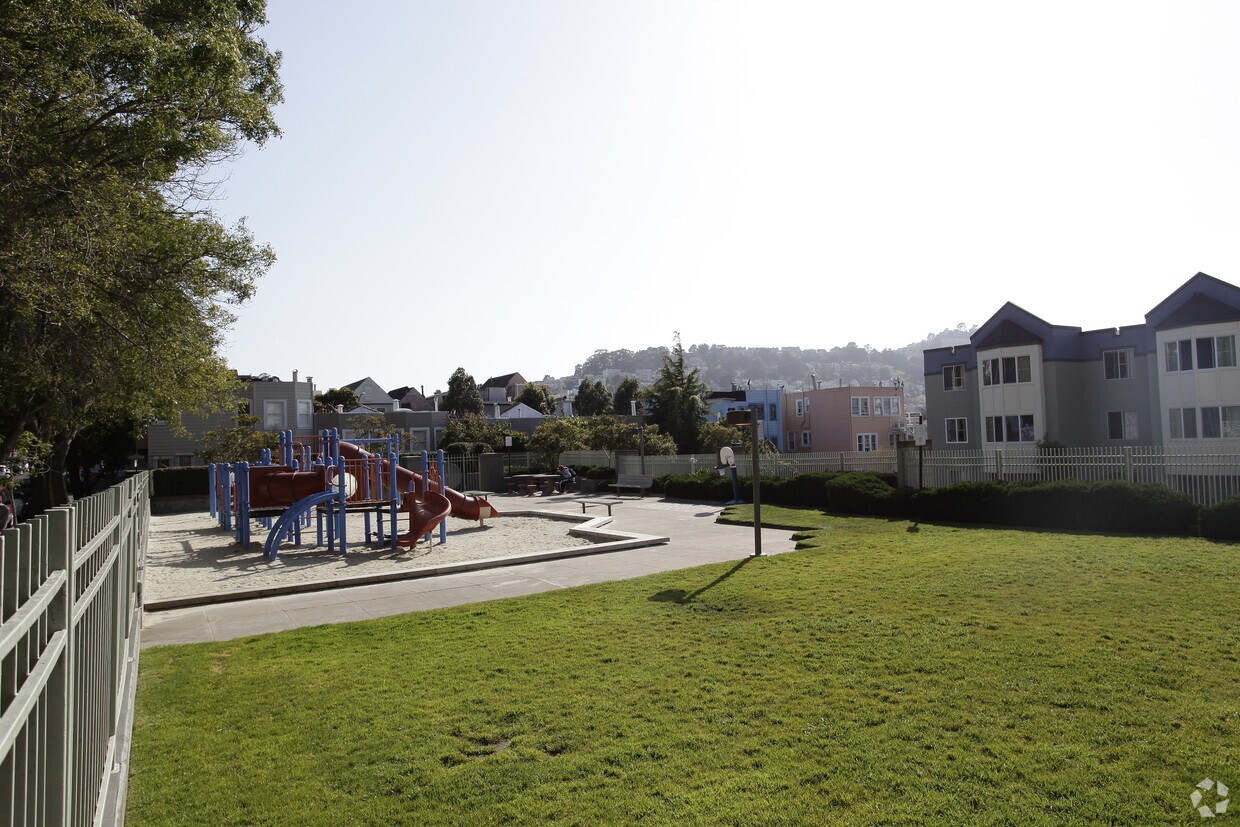 Building Photo - Coleridge Park Homes