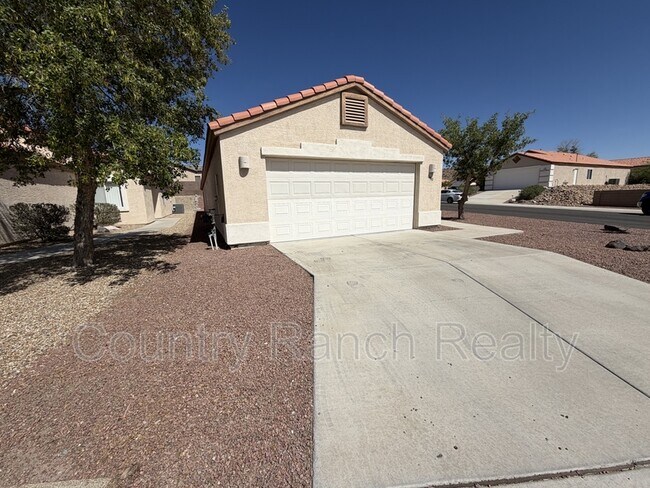 Building Photo - 2460 Topanga Dr