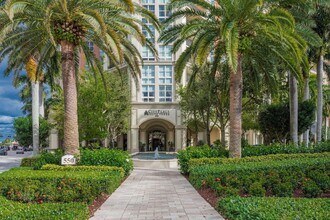 Building Photo - 550 Okeechobee Blvd