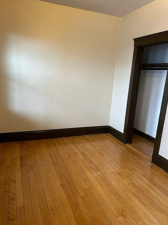 Foto del edificio - 61 Frederick Ave