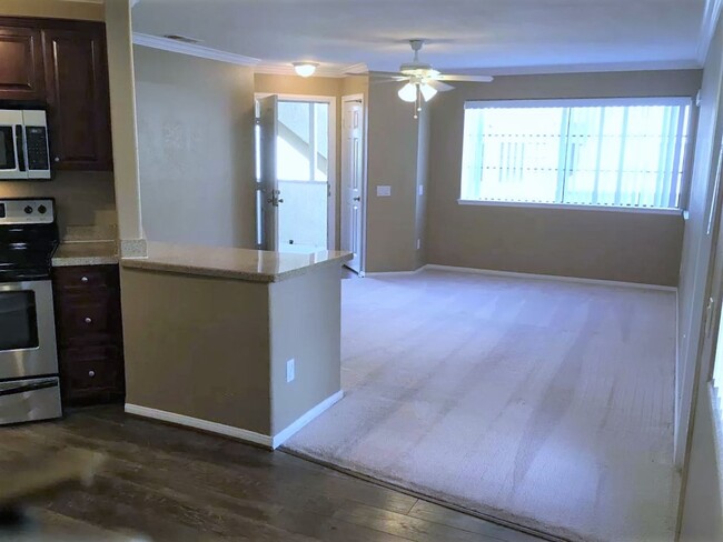 Foto del edificio - ** Move In Rent Special- $1000 Off** Lovel...