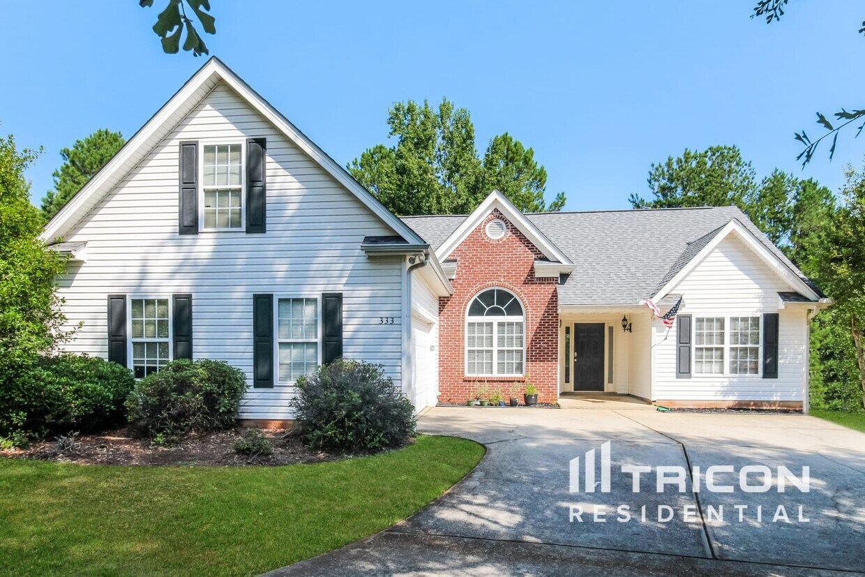Primary Photo - 333 River Landing Dr
