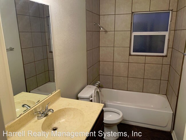 Building Photo - 2 br, 1 bath House - 3319 Wingate