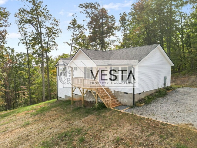 Building Photo - 474 Hague Dr