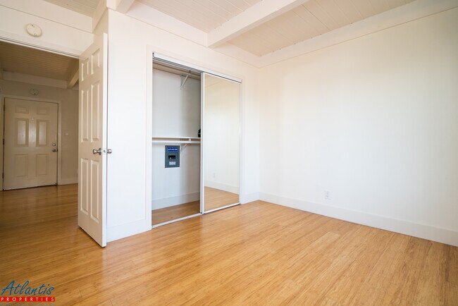 Foto del edificio - 601 Middle Rd