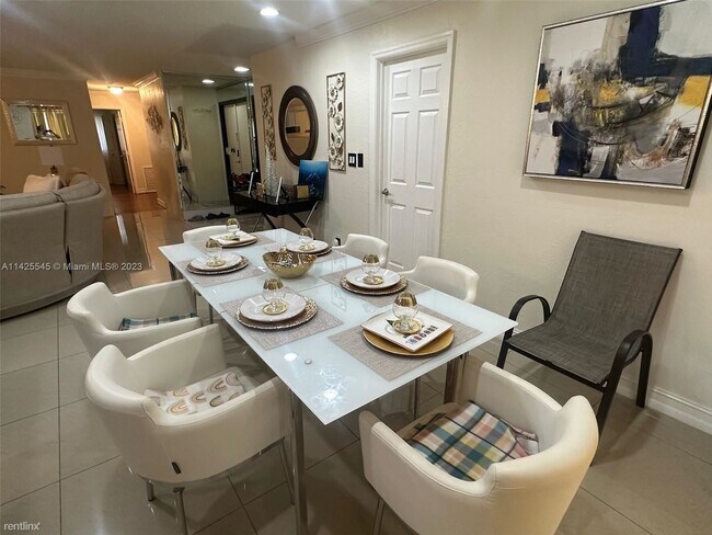 Foto del edificio - 4 br, 2 bath House - 8116 NW 74th Ave