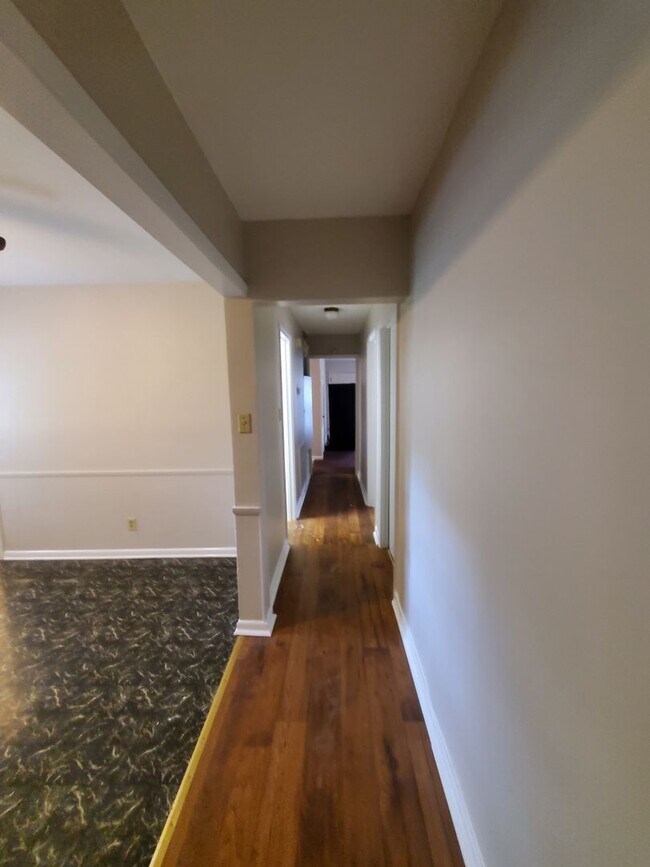 Foto del edificio - 626 Kennan Rd NW