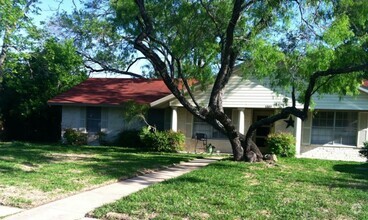 Building Photo - 1809 Rogge Ln