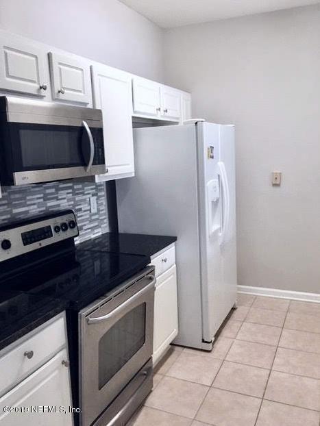 Foto del edificio - 7990 Baymeadows Cir E