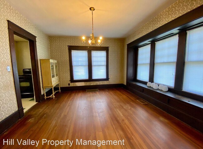 Building Photo - 3 br, 1 bath House - 124 N Fruitridge Ave