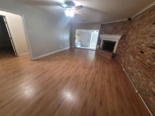 Foto del edificio - 7708 Village Trail Dr