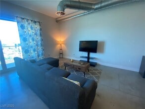 Building Photo - 200 Hoover Ave