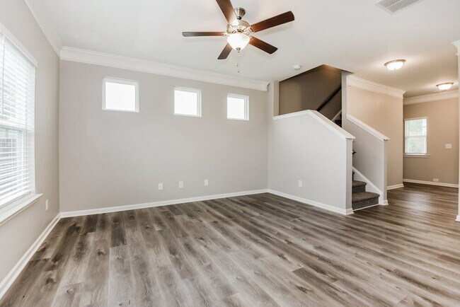 Foto del edificio - 228 Prescott Cir