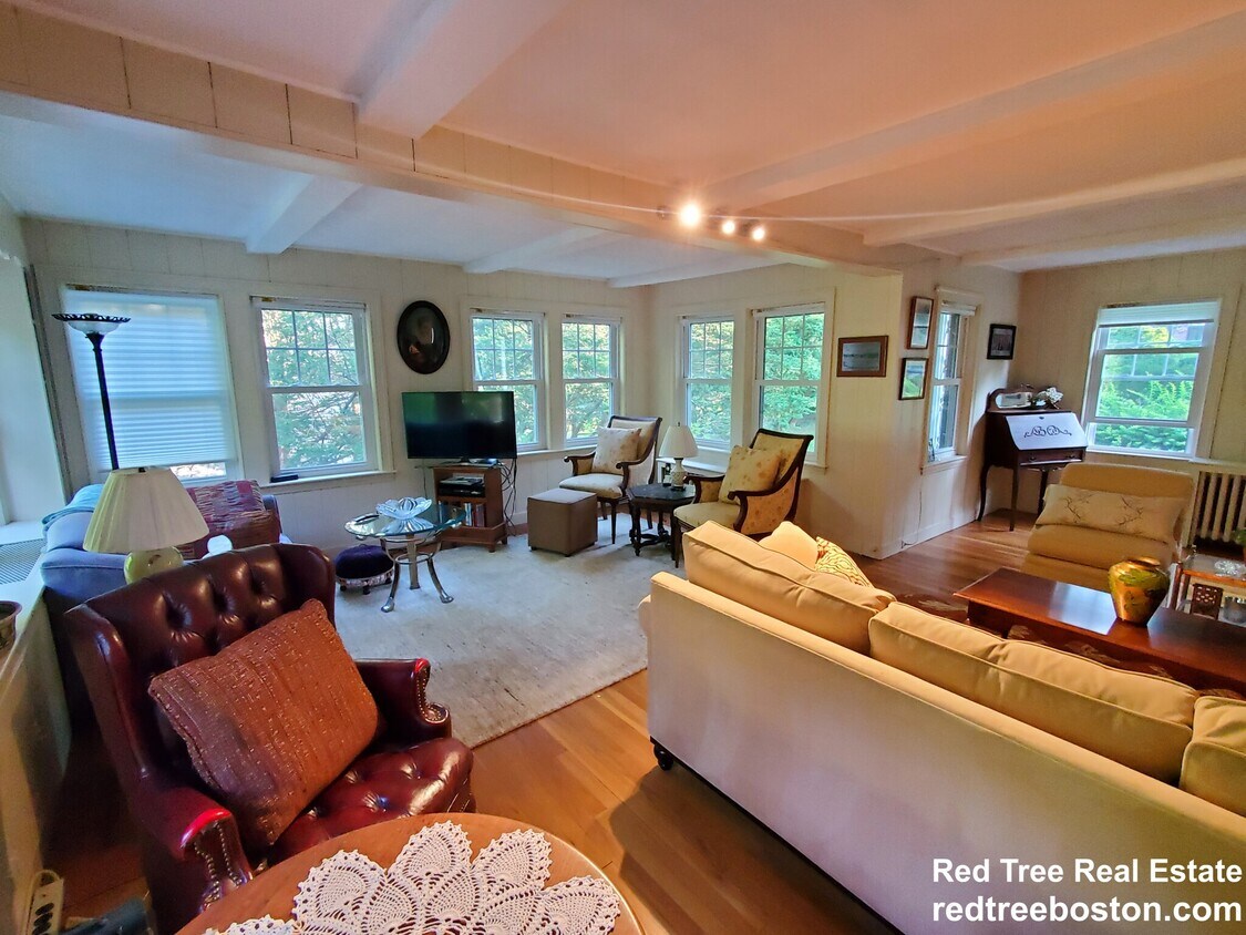 Foto principal - 58 Longfellow Rd