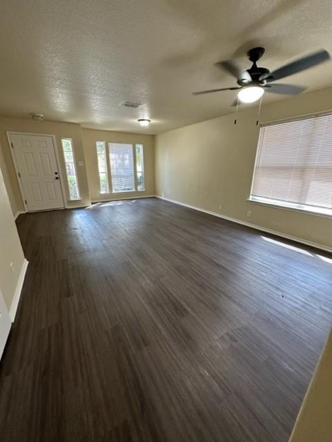 Building Photo - 221 Roadrunner Ave