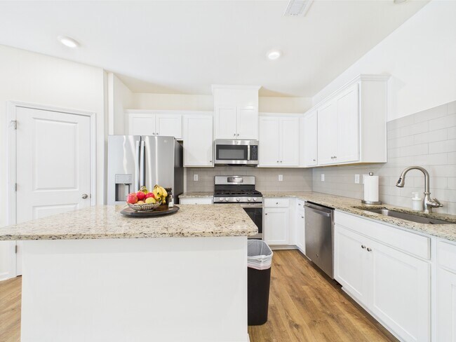 Foto del edificio - 2843 Yeager Dr NW