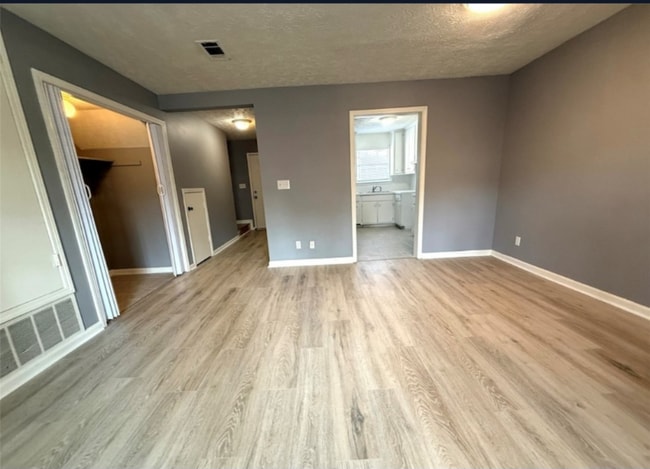 Building Photo - 1249 Seth Johnson Dr