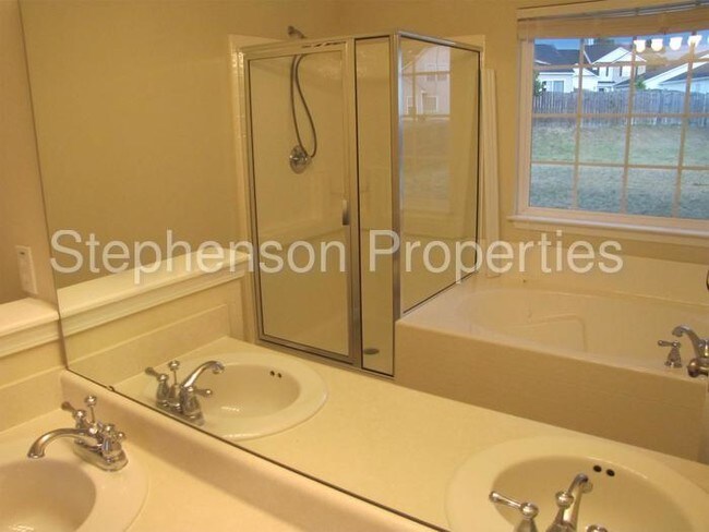 Foto del edificio - 910 Buckman Ct