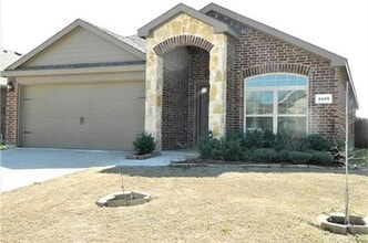 Building Photo - 1123 Rainer Dr