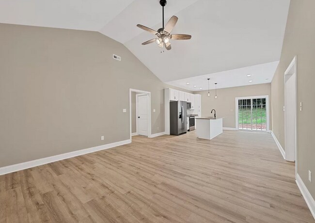 Foto del edificio - 2785 Cedrus Ave