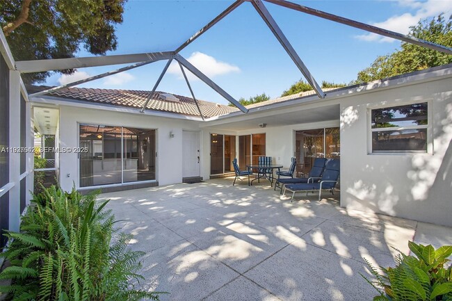 Building Photo - 7102 Geminata Oak Ct