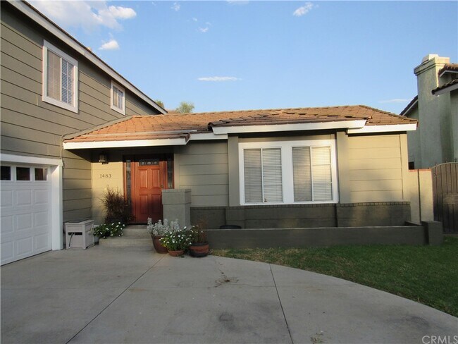 Building Photo - 1483 Hunters Trail